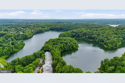 20126 Seabreeze Court, Germantown, MD 20874 - Photo 2