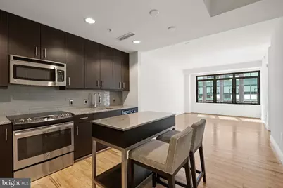 7171 Woodmont Avenue #306, Bethesda, MD 20815 - Photo 4