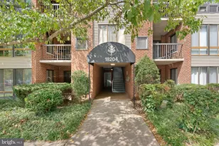 18204 Swiss Cir, Germantown, MD 20874 - Photo 2