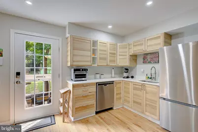 8203 Roanoke Avenue, Takoma Park, MD 20912 - Photo 8
