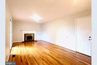 20417 Peridot Lane, Germantown, MD 20876 - Photo 10