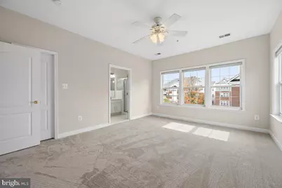 616 Garden View Square, Rockville, MD 20850 - Photo 4