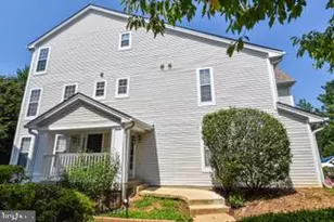 1005 Hillside Lake Terrace, Gaithersburg, MD 20878 - Photo 2