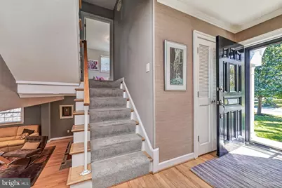 9906 Holmhurst Road, Bethesda, MD 20817 - Photo 6