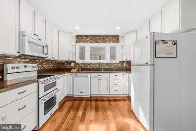 1962 Dundee Road, Rockville, MD 20850 - Photo 14