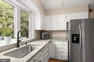 11704 Hitching Post Ln, North Bethesda, MD 20852 - Photo 12
