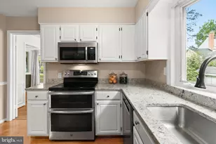 11704 Hitching Post Ln, North Bethesda, MD 20852 - Photo 16