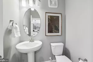 612 Parkview Ave, Gaithersburg, MD 20878 - Photo 6