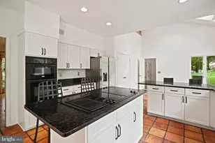 10320 Glen Rd, Potomac, MD 20854 - Photo 8