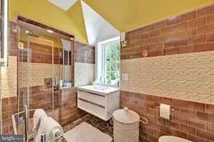 6907 Bradley Blvd, Bethesda, MD 20817 - Photo 92