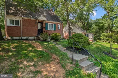8216 Roanoke Avenue, Takoma Park, MD 20912 - Photo 2