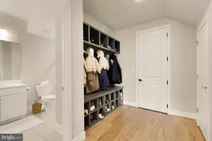 9775 Sanvitalia St, Bethesda, MD 20817 - Photo 12