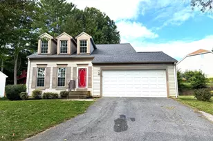 13928 Mustang Hill Ln, Gaithersburg, MD 20878 - Photo 2