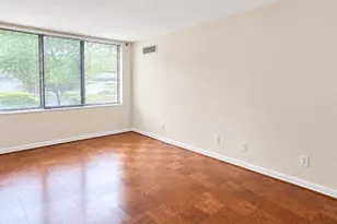 5225 Pooks Hill Rd, Bethesda, MD 20814 - Photo 16