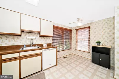 20200 Ravensdale Court, Gaithersburg, MD 20886 - Photo 4
