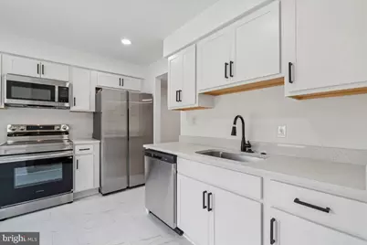 10057 Maple Leaf Drive, Montgomery Village, MD 20886 - Photo 6