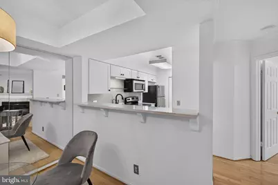 5822 Inman Park Circle #709, Rockville, MD 20852 - Photo 8
