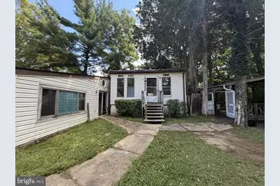 11516 Cherry Grove Drive, Gaithersburg, MD 20878 - Photo 32