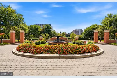 11710 Old Georgetown Road #829, North Bethesda, MD 20852 - Photo 2
