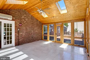 10105 Sorrel Ave, Potomac, MD 20854 - Photo 32