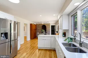 10105 Sorrel Ave, Potomac, MD 20854 - Photo 14