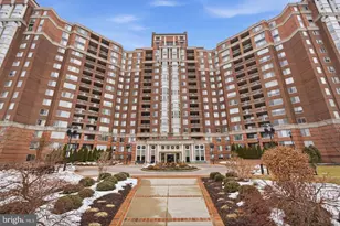 5809 Nicholson Ln, North Bethesda, MD 20852 - Photo 1