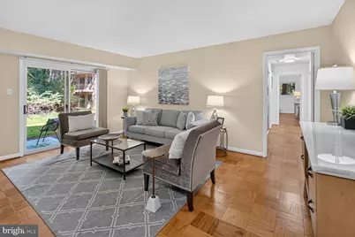 10607 Montrose Avenue #M-3, Bethesda, MD 20814 - Photo 4