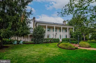 5329 Woodlawn Ave, Chevy Chase, MD 20815 - Photo 2