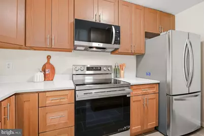 9879 Brookridge Court, Gaithersburg, MD 20886 - Photo 10