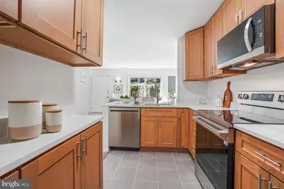 9879 Brookridge Court, Gaithersburg, MD 20886 - Photo 12