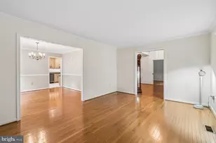 21 Yeatman Ct, Silver Spring, MD 20902 - Photo 10