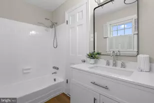 17609 Stoneridge Ct, Gaithersburg, MD 20878 - Photo 24