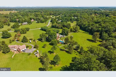 22400 Rolling Hill Lane, Laytonsville, MD 20882 - Photo 8