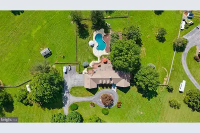 22400 Rolling Hill Lane, Laytonsville, MD 20882 - Photo 2