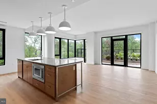 10511 Strathmore Hall St, North Bethesda, MD 20852 - Photo 4
