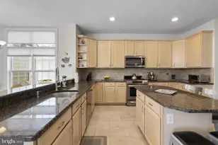 933 Gentlewood St, Gaithersburg, MD 20878 - Photo 12