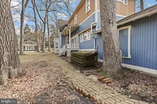 206 Grove Ave, Washington Grove, MD 20880 - Photo 4