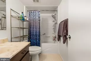 411 Christopher Ave, Gaithersburg, MD 20879 - Photo 38