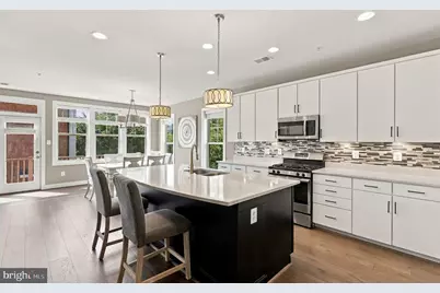 701 Hendrix Avenue, Gaithersburg, MD 20878 - Photo 6
