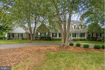 13611 Deakins Lane, Darnestown, MD 20874 - Photo 2