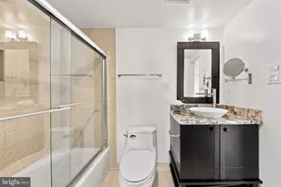 4601 N Park Ave, Chevy Chase, MD 20815 - Photo 18