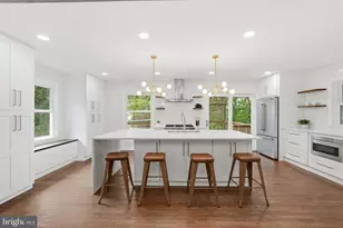7620 Winterberry Pl, Bethesda, MD 20817 - Photo 1