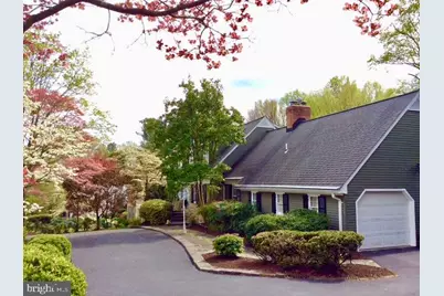 9612 Kentsdale Drive, Potomac, MD 20854 - Photo 2
