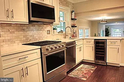1289 Bartonshire Way, Potomac, MD 20854 - Photo 12