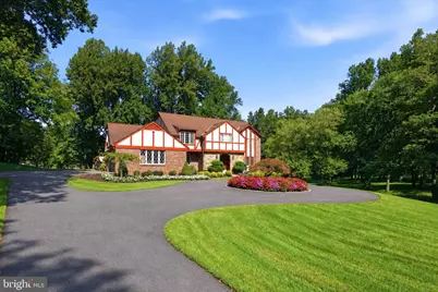 10804 Lockland Road, Potomac, MD 20854 - Photo 2