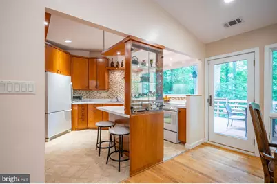 8313 Still Spring Court, Bethesda, MD 20817 - Photo 10