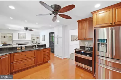 5711 Cheshire Drive, Bethesda, MD 20814 - Photo 6
