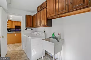 17200 Founders Mill Dr, Rockville, MD 20855 - Photo 32