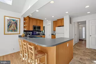 17200 Founders Mill Dr, Rockville, MD 20855 - Photo 30
