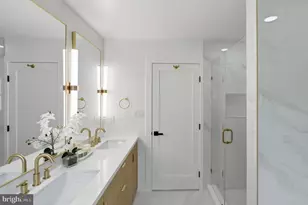 6404 W Halbert Rd, Bethesda, MD 20817 - Photo 36